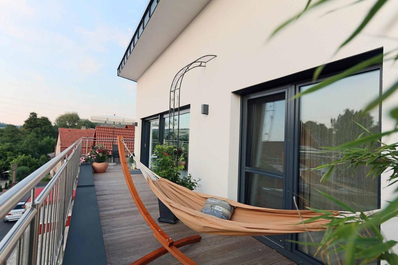 דירות טאוברבישופסהיים Penthouse Tauberblick מראה חיצוני תמונה
